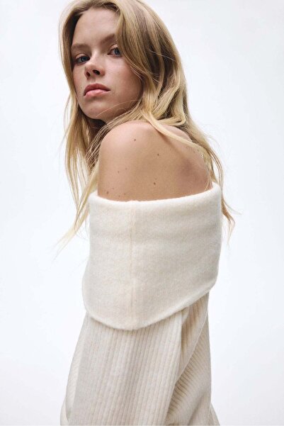 H&M سترة مكشوفة الكتفين