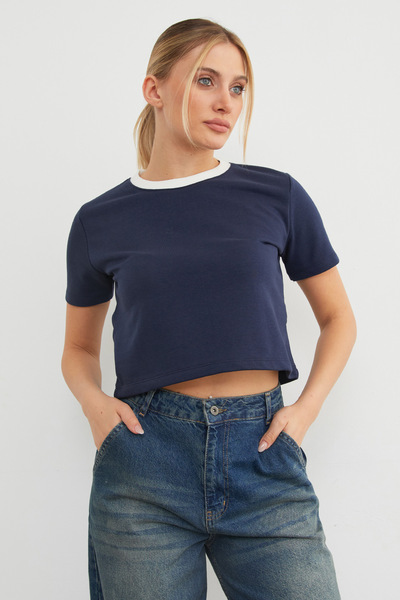 Fulla Moda Basic Rib Neck Seasonal Crop T-Shirt