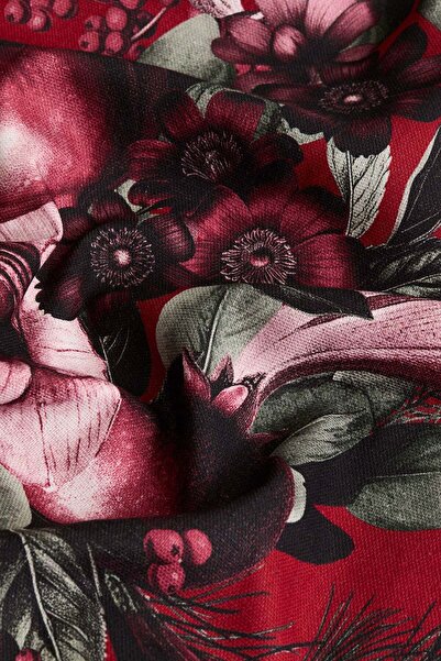 H&M Patterned cotton tablecloth