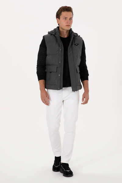 U.S. Polo Assn. Men's Gray Vest 50310317-Vr024