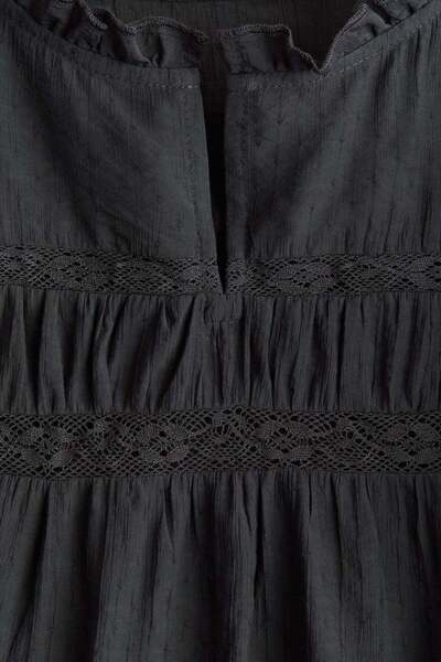 H&M Frill-trimmed blouse