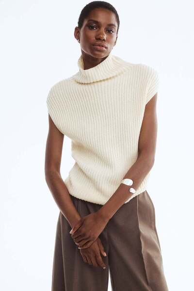 H&M Wool-blend turtleneck sweater vest