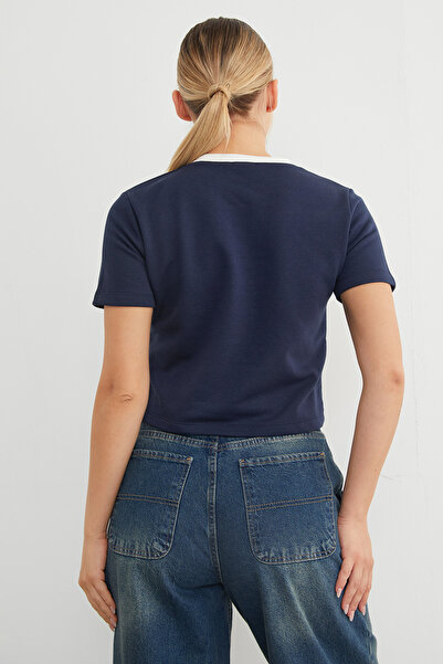 Fulla Moda Basic Rib Neck Seasonal Crop T-Shirt