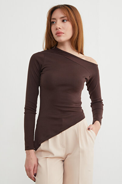 Fulla Moda Βασική ασύμμετρη μπλούζα με έναν ώμο άνοιγμα