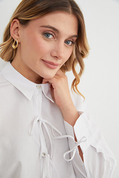 Fulla Moda Buttoned Crop Shirt with Tie Front