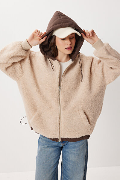 Lovelyİstanbul Oversized Hooded Contrast Plush Coat Lfg0172 Beige