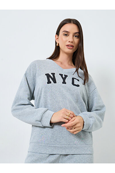 Styli Grey NYC Print Sweatshirt and Joggers Set