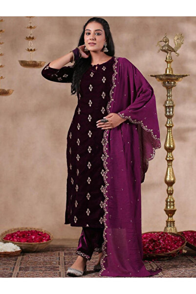 Ishin By Styli Purple Velvet Kurta with Pants and Dupatta Set