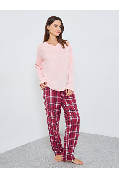 Styli Solid Long Sleeves T-Shirt and Checked Pyjama Set