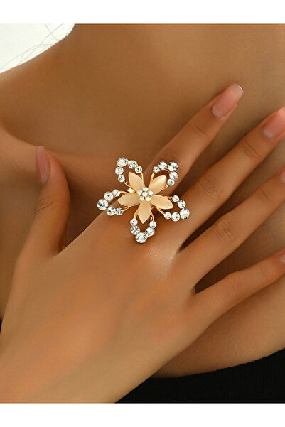 Take Two By Styli Gold Flower Statement Ring