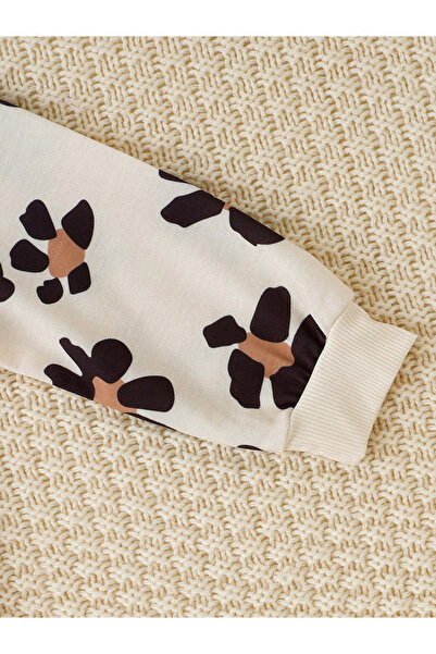 Take Two By Styli Girl's Graphic Print Long Sleeve T-shirt With Flare Pants Set