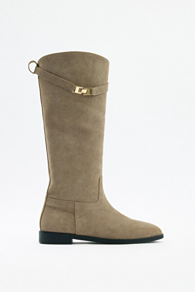 LUTVELIZADE Çizme 2520 - Gold Aksesuar Detaylı Vizon Süet Kadın Çizme