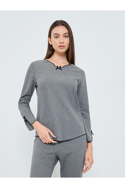 Take Two By Styli Bow Detail V Neck Knit T-Shirt and Pyjama Set