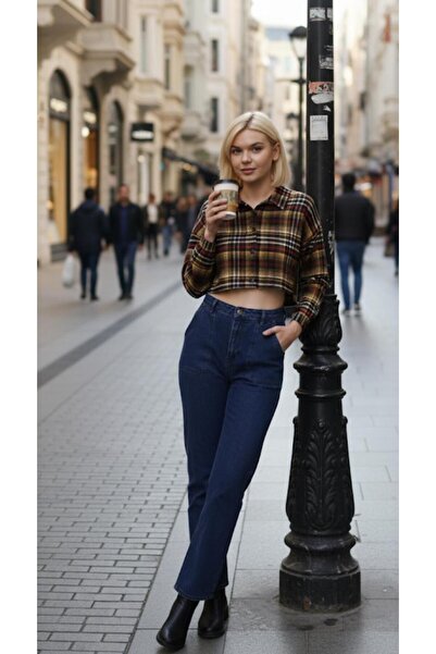 Cockatoo Women's New Season Lumberjack Plaid Pattern Crop Shirt Zaq