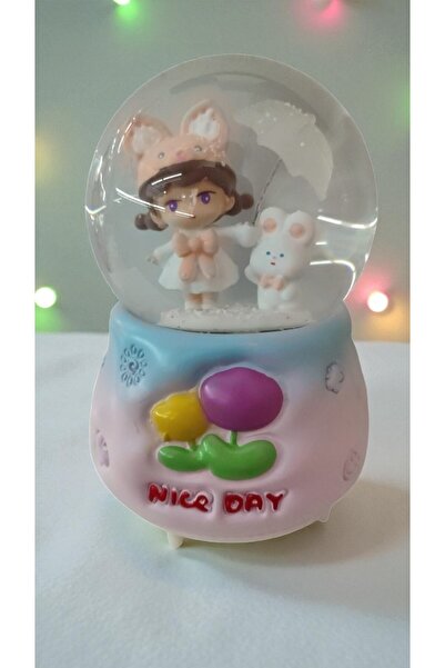 FAMEMUS ACCESSORY Işıklı Püskürtmeli Büyükboy Kar Küresi boyutu :17cm