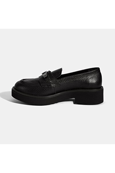 Desa Women's Black Buckle Accessory Thick Sole Leather Loafer