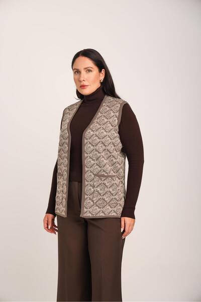 Uludağ Triko Women's Milk Coffee Baklava Patterned Pocketed Knitwear Mother Vest
