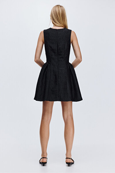 H&M Jakarlı Dokuma Elbise