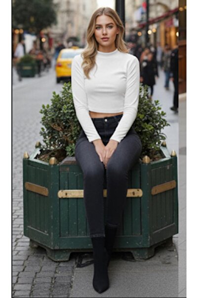 Cockatoo Women's New Season Turtleneck Velvet Crop Top