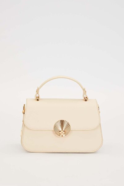 Levidor Cream Round Buckle Handbag