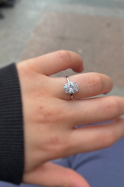 Erer Gümüş Gümüş oval 2 carat taşlı yüzük