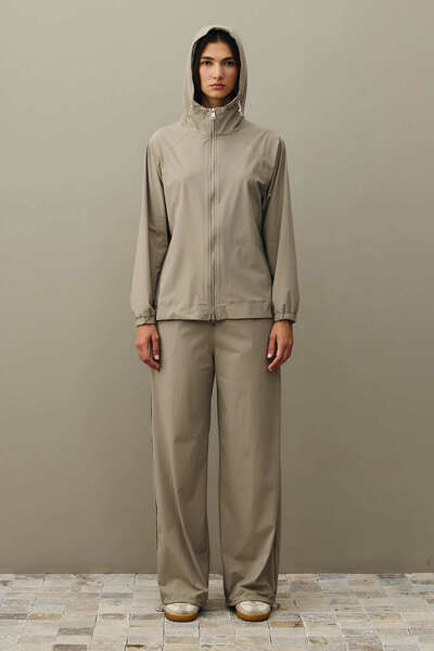 Fahhar Hooded Light Touch Suit Mink