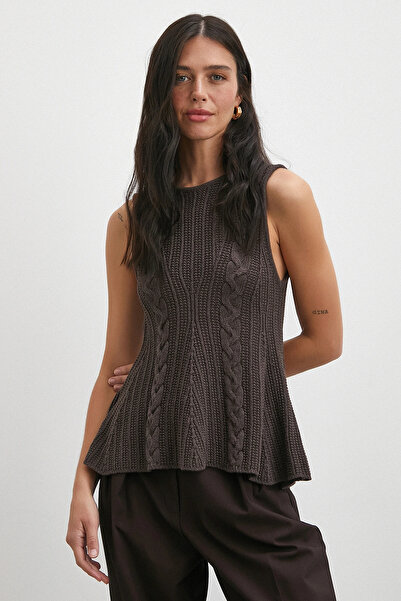 Never more Twisted Knit Sleeveless Knitwear Brown