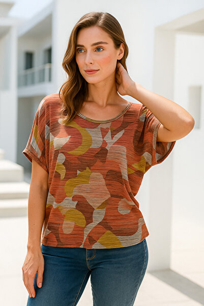 Rich Women's Pink Wide Patterned Crew Neck Short Sleeve Blouse