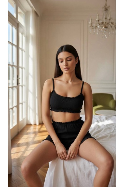 ARONA طقم بيجامة بحمالة صدر وشورت أسود