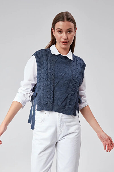 Kırçiçek Жіночий светр з розрізом і плетеним візерунком