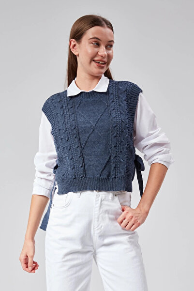 Kırçiçek Жіночий светр з розрізом і плетеним візерунком