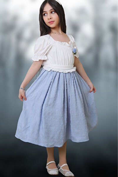 Generic Girls' dress decorated with floral patterns