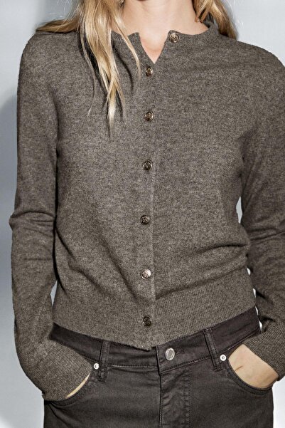 Massimo Dutti Altın rengi düğmeli %100 yün triko hırka