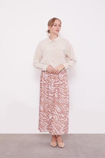 Levidor سترة بيج بتفاصيل جيب على الياقة