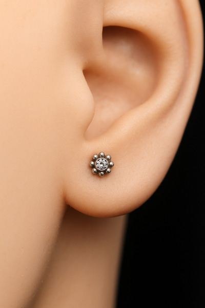 ömay takı Tek Taş Çiçek Tragus Helix Conch 316l Cerrahı Çelik Piercing