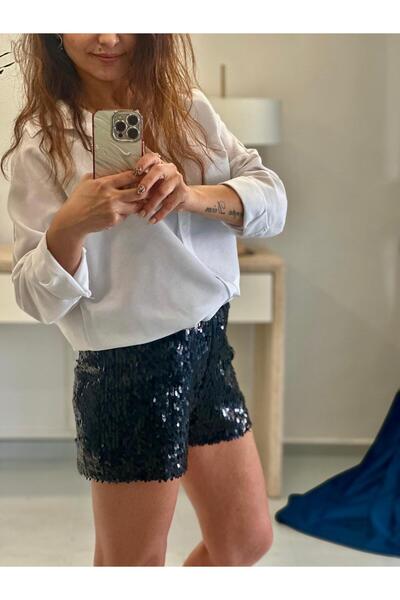 Derya Akyol Pul payet siyah şort