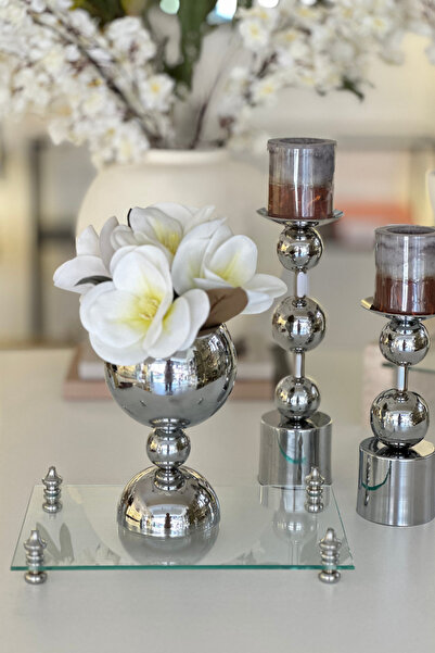 Shura Homeware Sima Vase Silver Metal Stand Decorative Globe Vase with Artificial Flowers, Stylish Living Room Accessory