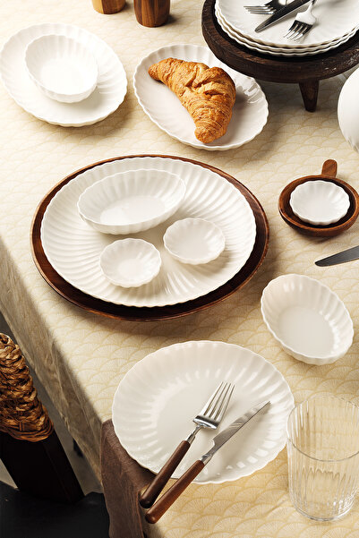 Kütahya Porselen Bone Luz Form 18 Parça 6 Kişilik Kahvaltı Takımı