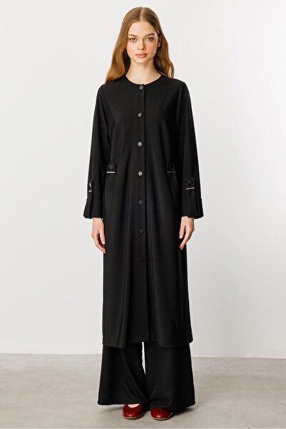 Micca Özel Dökümlü Kumaş Aksesuarlı Kap/ Ferace-Siyah