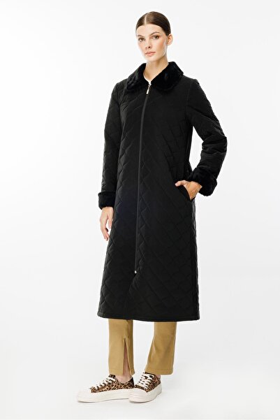 Micca Soft Kürk Yaka Detaylı Özel Kumaş Kapitone Dolgu Zamansız Kaban Manto-Siyah