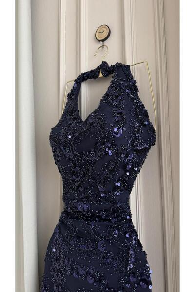 FAKHM AL SAWAR فستان انيق جدا وفخامة