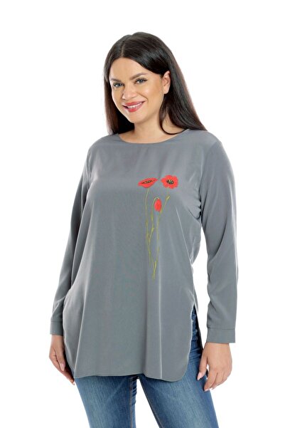 Eranthe Women's Tunic, Gray with Mural Painting