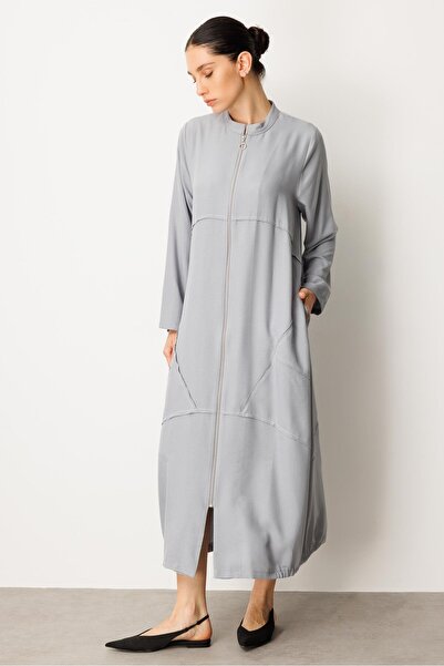 Micca İpekçe Kumaşı Sayesinde Hafif ve Ferah Spor Kap - Ferace-Gri