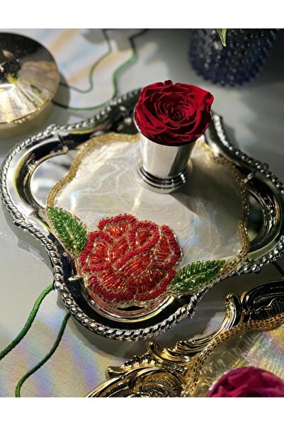 Merve Kaymakcı Özel Seri Taşlı Gül Sunum Peçetesi Kırmızı