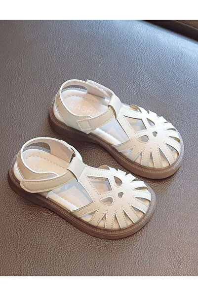 Sheya Shein sandals, cream