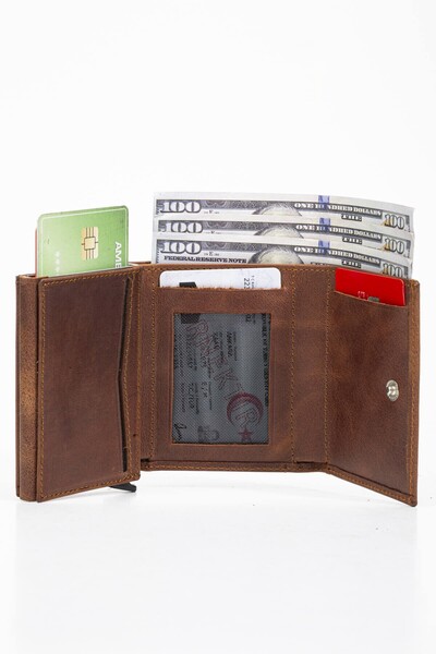 Fitzherbert Leather Men's Wallet - Men's Card Holder