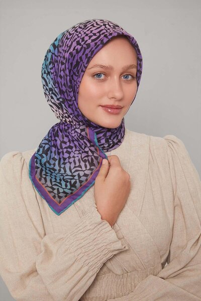 Levidor Purple Color Gradient Pattern Soft Scarf