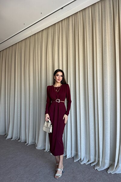 MAT Collection Kadın Bordo Beli Kesik Toka Detaylı Vatkalı Yırtmaçlı Elbise
