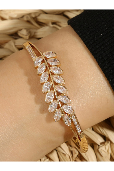 Take Two By Styli سوار مزين بأوراق الشجر