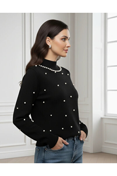 UniqueStore.ro Elegant black sweater with decorative pearls and high collar
